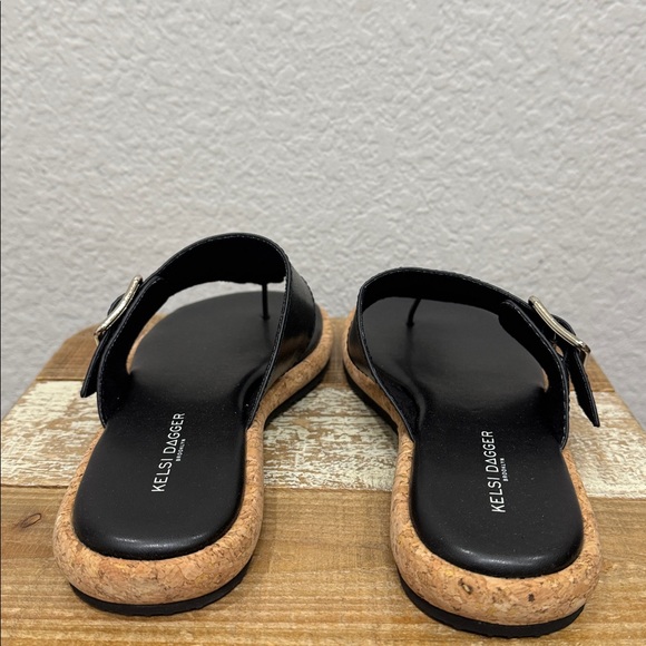 Kelsi Dagger Theory Black Leather Thing Buckle strap Sandals Size 8.5 NEW - Picture 5 of 7